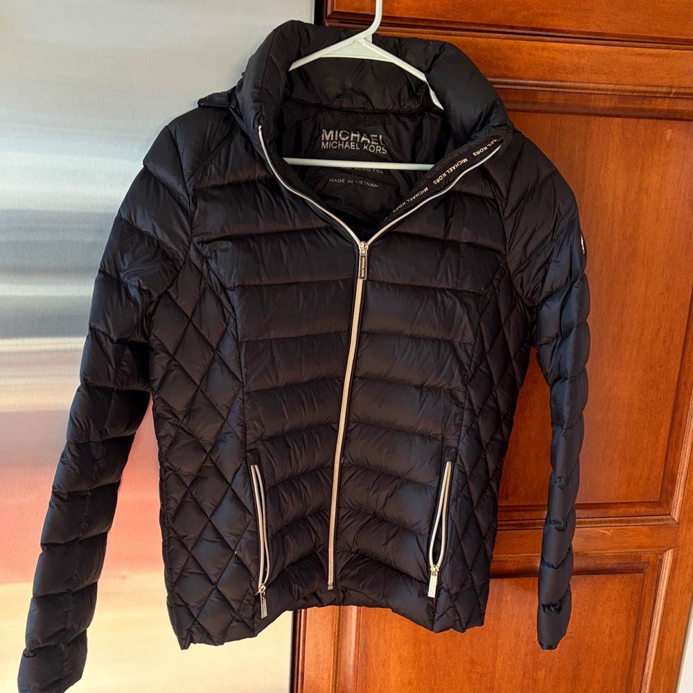 MICHAEL Michael Kors Black Quilted Packable Puffer Jacket